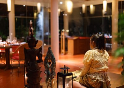 Thai music and entertainment at Sala Thai Santiburi